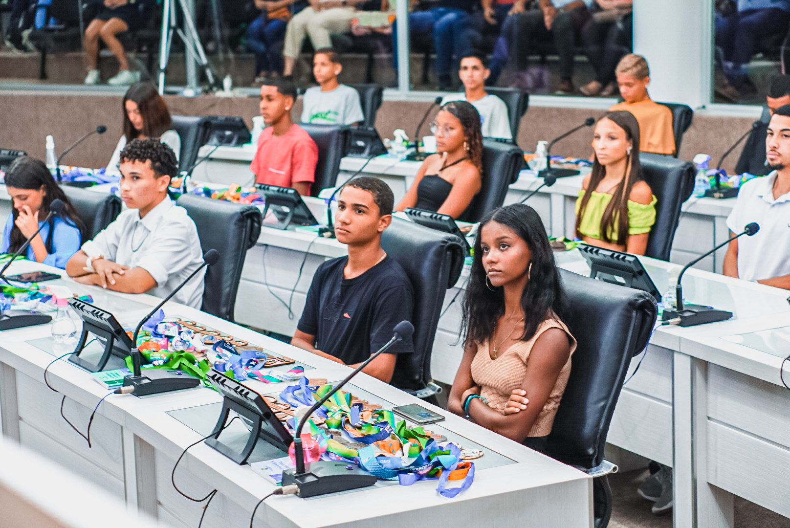 Foto da notícia: Celebrando o talento desportivo: Sessão Solene homenageia atletas da EEEFM “Nova Carapina”